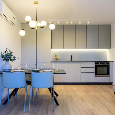 Stiva Apartment - New Apartment With Free Parking, 150M From The Beach Kaštela Exterior foto