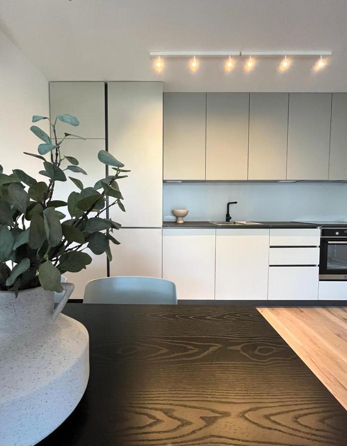 Stiva Apartment - New Apartment With Free Parking, 150M From The Beach Kaštela Exterior foto